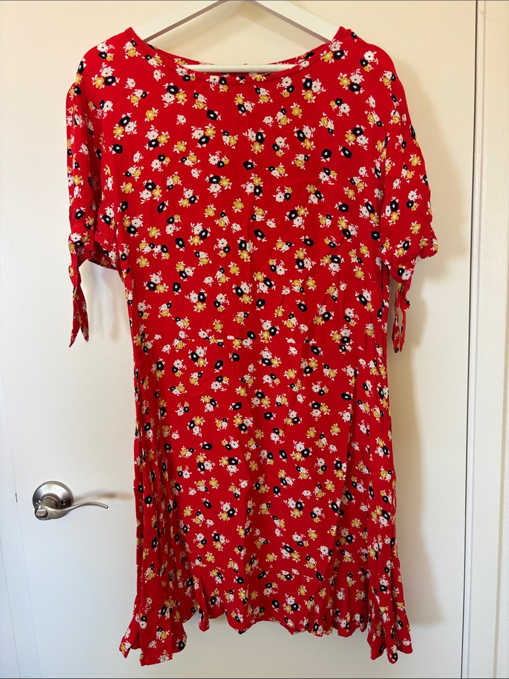 Size 10/XL Red Floral Tie-Sleeve Summer Dress